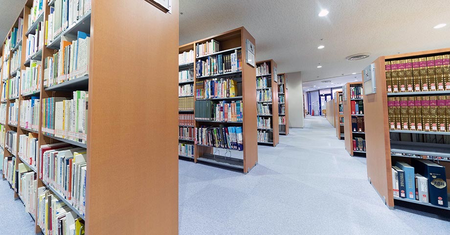 図書室_横浜キャンパス